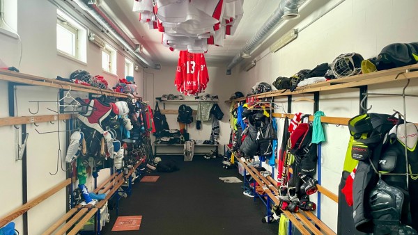 Přístavba šaten u zimního stadionu